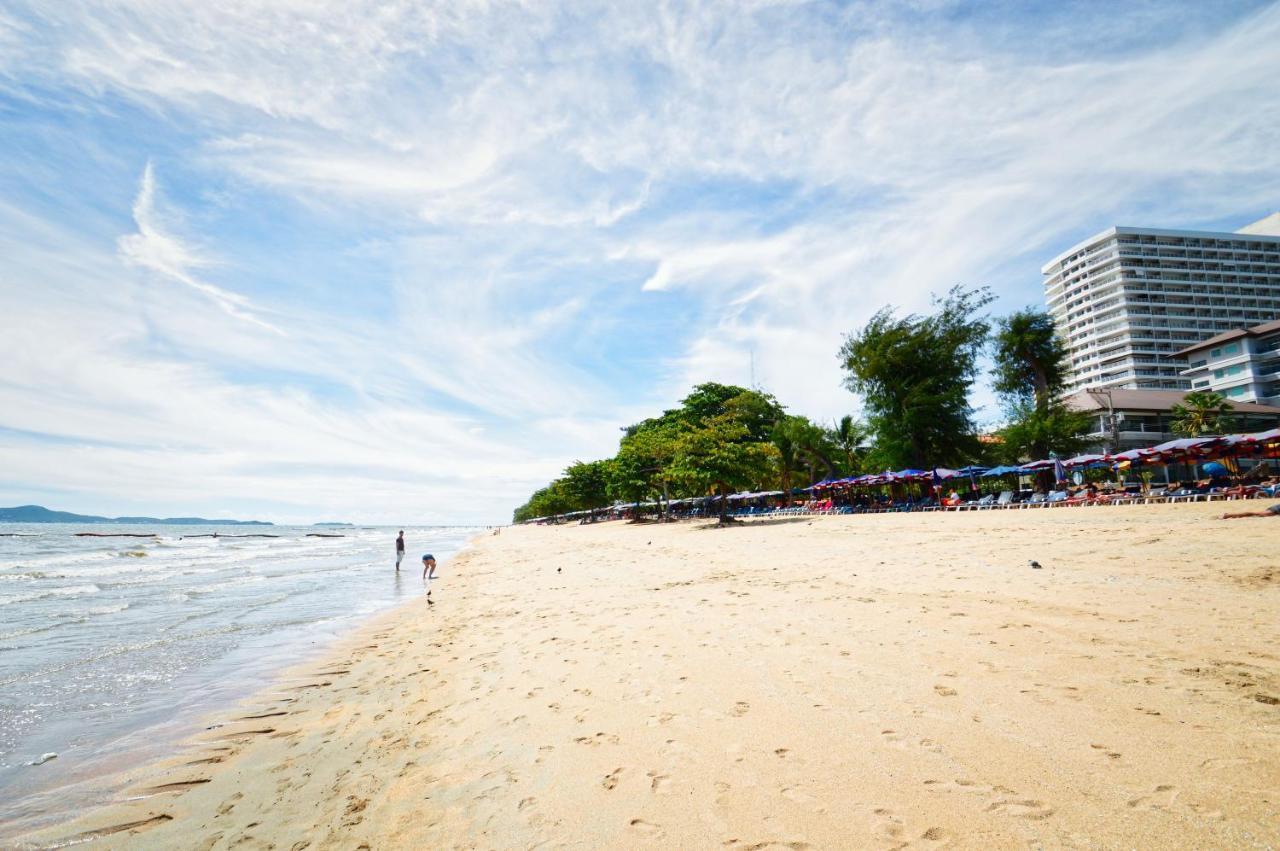 Scandia Beach Hotel Jomtien Beach Exterior photo